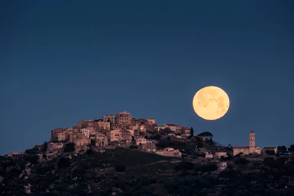 Fullmåne Över Den Antika Bergsbyn Sant Antonino Balagne Korsika — Stockfoto