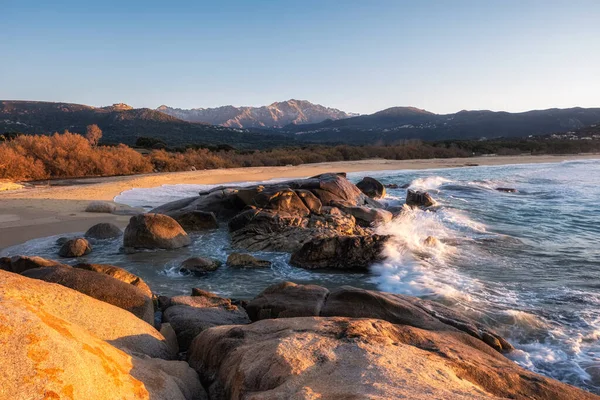 Waves Crashing Rocks Aregno Plage Algajola Balagne Region Corsica Deserted — Stock Photo, Image