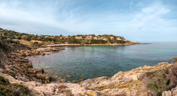 Wioska Plaża Davia Regionie Balagne Zachodnim Wybrzeżu Korsyki — Zdjęcie stockowe