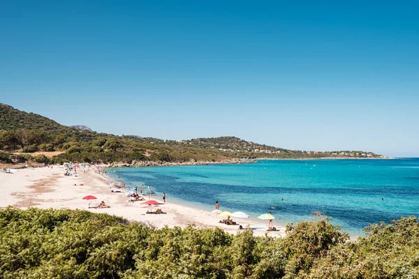 Holidaymakers Enjoy Turquoise Mediterranean Sea Bodri Beach Balagne Region Corsica — Zdjęcie stockowe