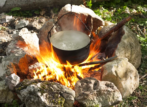 Pot op het vuur — Stockfoto