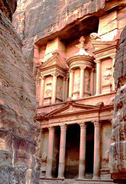 Città, Petra, canyon, civiltà antica, Giordania, montagne, templi, architettura — Foto Stock