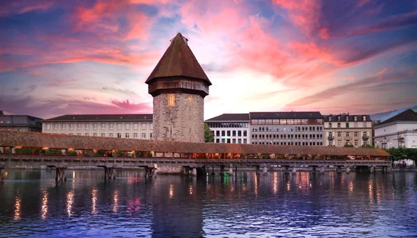 Benteng Dengan Hotel Swiss — Stok Foto