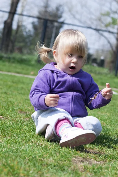 Baby a příroda — Stock fotografie