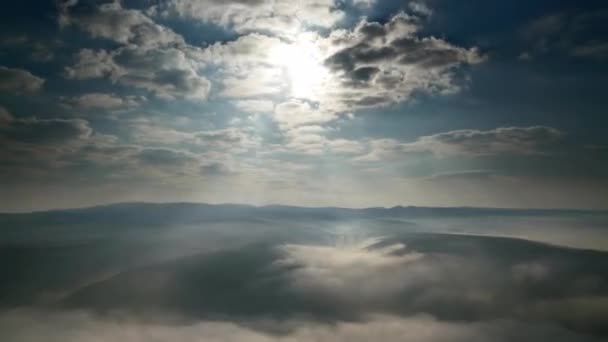 Cinematic 7680X4320 Een Prachtige Meteorologische Gebeurtenis Mist Bestaat Uit Zichtbare — Stockvideo