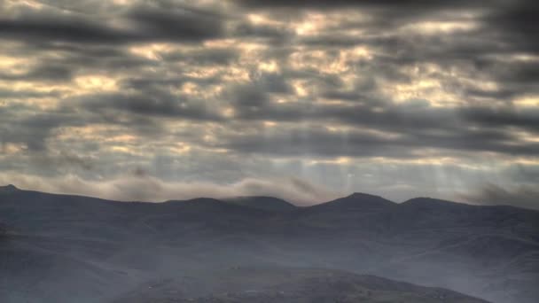 7680X4320 4320P Sunbeams Dark Clouds Storm Low Hills Treeless Terrestrial — Stockvideo