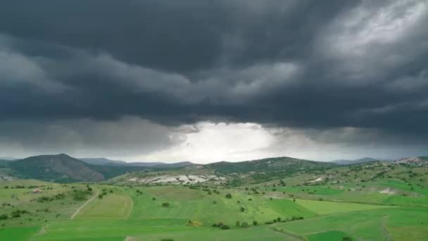 7680X4320 4320P Storm Clouds Meadow Moorland Dark Stormy Cloud Green — Stock Video