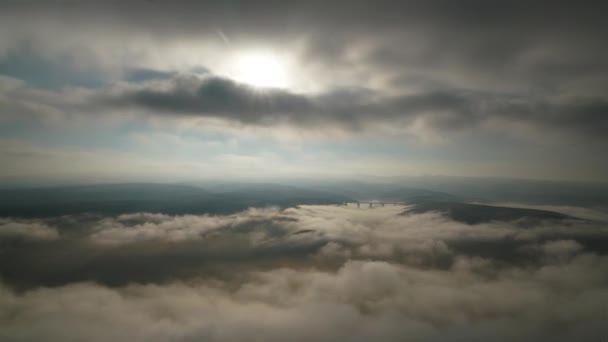 7680X4320 Brouillard Disperse Dans Paysage Couvert Brouillards Brouillard Recouvrant Vallée — Video