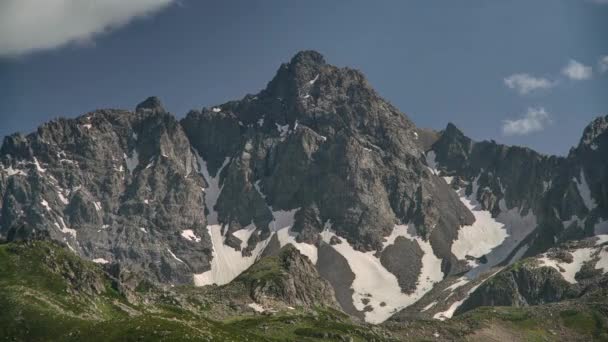 7680X4320 Rocky Summit Snowy Mount Logan Highest Mountain Canada North — Vídeo de Stock