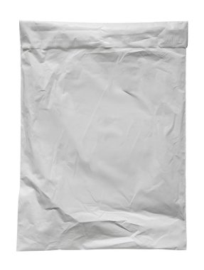 Boş manken torbası. Beyaz arkaplanda beyaz kaba paket şablonu.