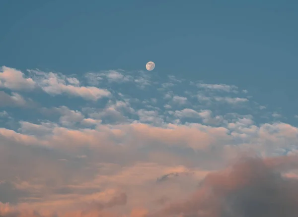 Moon Sunset Sky Clouds Concept Peaceful Tranquil Evening — Stock Photo, Image