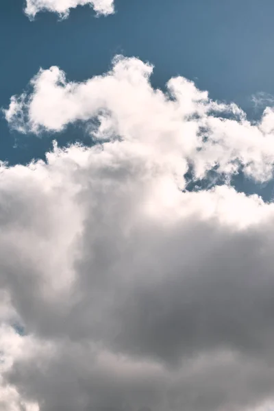 Blauer Himmel Mit Wolken Hintergrund — Stockfoto