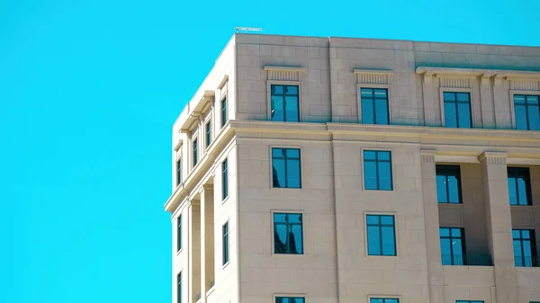 Modern Neoclassical Building Intense Blue Sky Reflected Windows Negative Space — Stock Photo, Image
