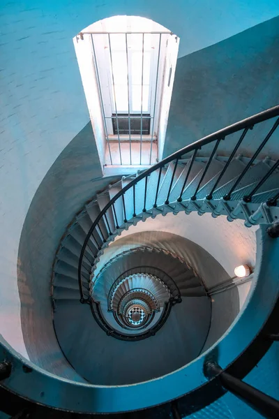 Mirando Por Escalera Circular Dentro Del Faro Histórico — Foto de Stock