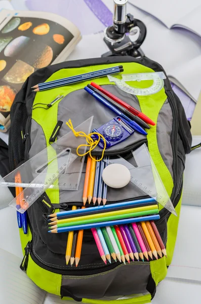 School bag, backpack, pencils, pens, eraser, school, holiday, rulers, knowledge, books — Stock Photo, Image