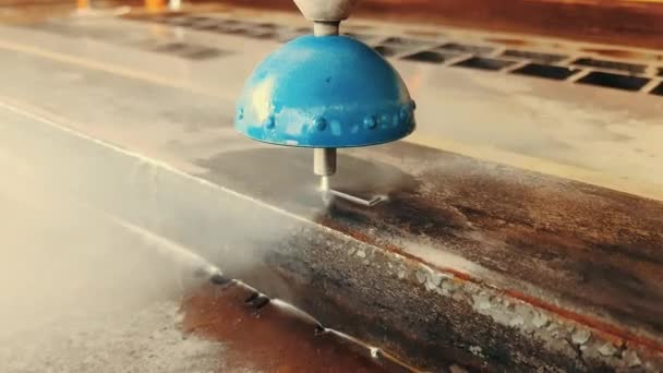 Hochdruck-Wasserstrahlschneidemaschine für verschiedene Materialien — Stockvideo