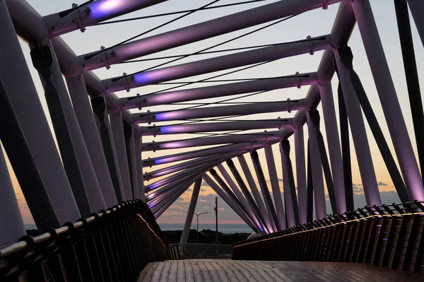 Zakrzywiony Most Pierwotnej Architektury Most Znajduje Się Południe Netanya Nad — Zdjęcie stockowe