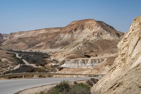 Paesaggio nel deserto del Negev vicino a Borot Lotz. — Foto Stock