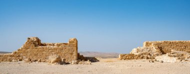 Güney İsrail 'deki Negev Çölü' nde, şimdi ulusal bir park olan antik Nabataean şehri Avdat 'taki yıkılmış binaların manzarası