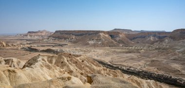 Ein Avdat Milli Parkı 'nda manzara. Negev Çölü 'ndeki park ve kanyon. Yüksek çözünürlük
