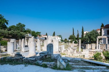 ATİNA, GREECE - 14 Mayıs 2022: Yunanistan 'ın Selanik kentindeki Roma Forumu veya Agora Adliye Meydanı. Yüksek çözünürlük