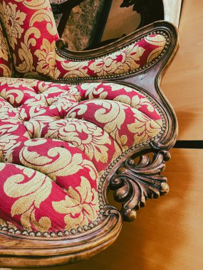 Romanov tarzında klasik lüks mobilyaların parçaları. Retro tasarımı.