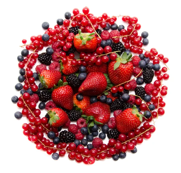 Composición de frutas frescas rojas y negras — Foto de Stock