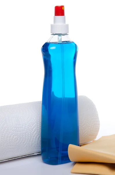 Aerozol do czyszczenia z rolki ręczników papierowych i zamsz — Zdjęcie stockowe