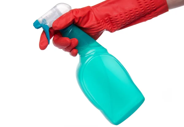 Mão com luvas de prato segurando um spray de limpeza — Fotografia de Stock