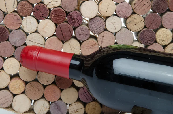 瓶红酒的软木塞的背景 — 图库照片
