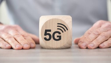 5G sembollü ahşap blok