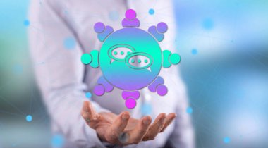 Görüşme konsepti arka plandaki adamın elinin üstünde.