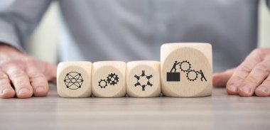 Takım çalışması konseptine sahip tahta bloklar