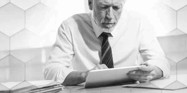 Portrait Senior Businessman Working Tablet Office Geometric Pattern — Foto de Stock