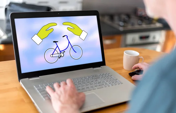 Man Using Laptop Bicycle Insurance Concept Screen — Stockfoto
