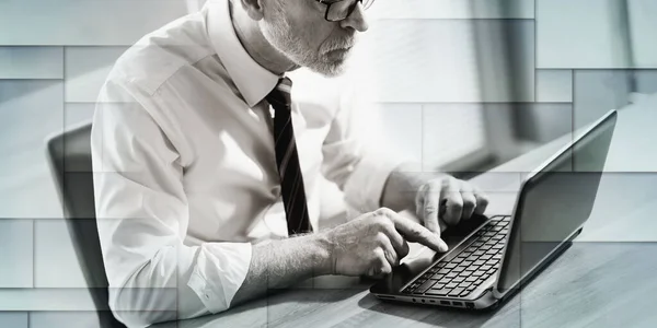 Mature Businessman Working Laptop Office Black White Geometric Pattern — Photo