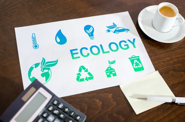 Ecologie Concept Een Papier Geplaatst Een Bureau — Stockfoto