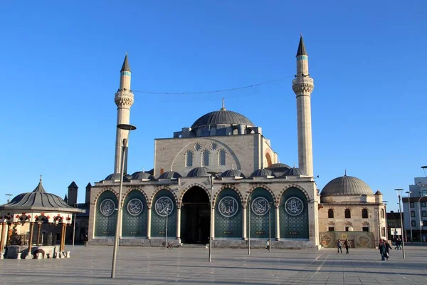 Konya 'daki Osmanlı dönemine ait Sultan Selim Camii. Konya, Türkiye.