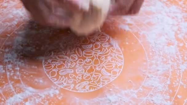 Woman Chef Hands Sprinkle Flour Dough Kneading Dough Table Dough — Video Stock