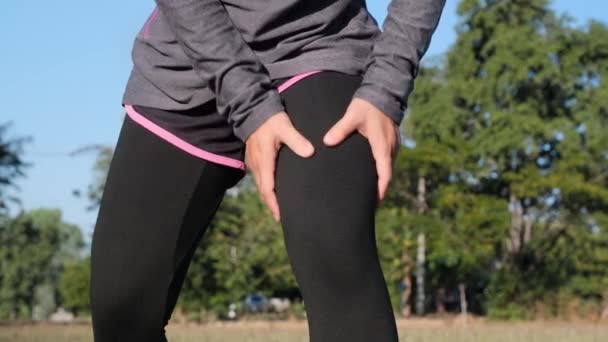 Athlete Woman Massage Leg Thigh Muscles Pain Running Training Outdoors — Stock Video