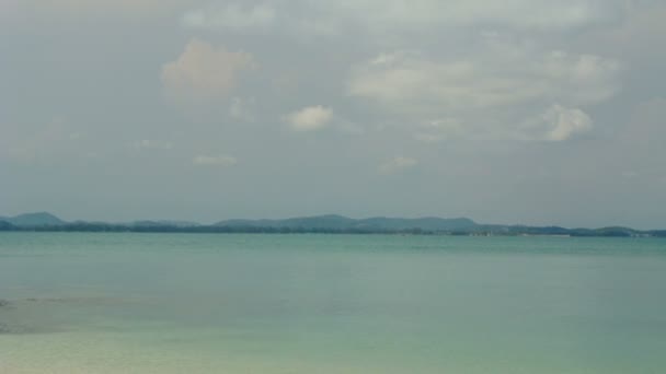 Paysage île et port, full HD .