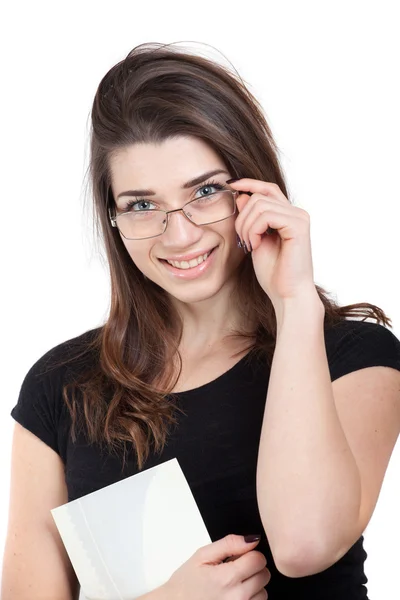Lächelnde Geschäftsfrau mit Papiermappe, isoliert auf weiß — Stockfoto