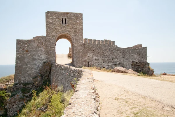 The gate of the medieval fortress on cape Kaliakra, Bulgaria. — Stock Photo, Image