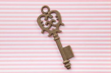 Eski anahtar antika arka plan üzerinde