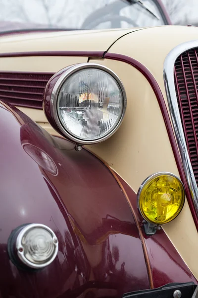 Detalle de cerca de un coche de época — Foto de Stock