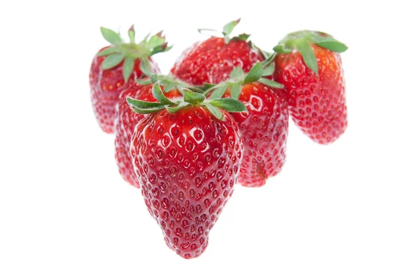 新鲜红草莓上白色隔离 — 图库照片