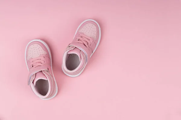 Розовые Детские Туфли Розовом Фоне Детская Обувь Девочек — стоковое фото
