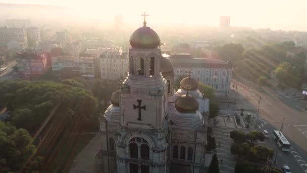 Veduta Aerea Della Cattedrale Dell Assunzione All Alba Varna Bulgaria — Video Stock