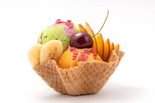 Palas Helado Diferentes Colores Sabores Decorado Con Frutas Frescas Delicioso —  Fotos de Stock