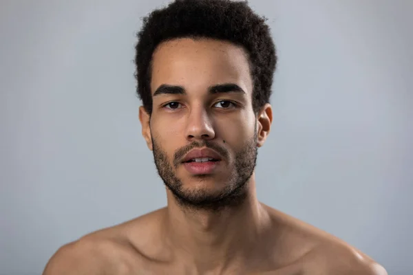 Portrait Attractive African American Man Stubble Bare Shoulders — Stock Photo, Image